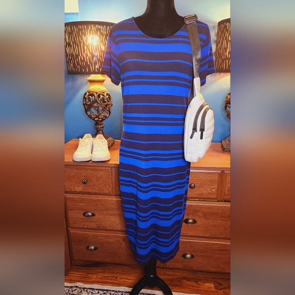 GAP Striped Midi Knit Dress Size M - Picture 2 of 10